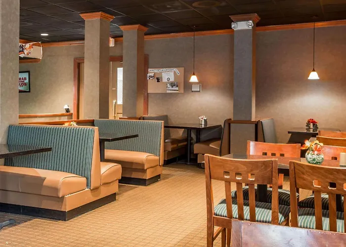Hotel Quality & Hanes Mall 3*