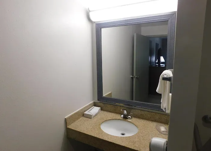 Quality & Hanes Mall Hotel Winston-Salem