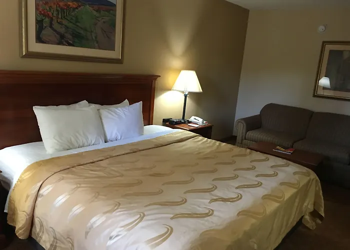 Hotel Quality & Hanes Mall 3*
