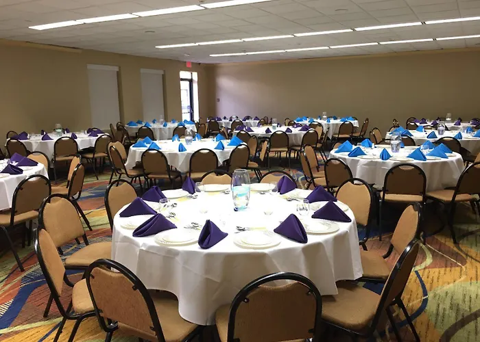 Hotel Quality & Hanes Mall Winston-Salem