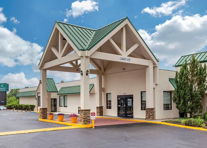 Quality & Hanes Mall Hotel 3*