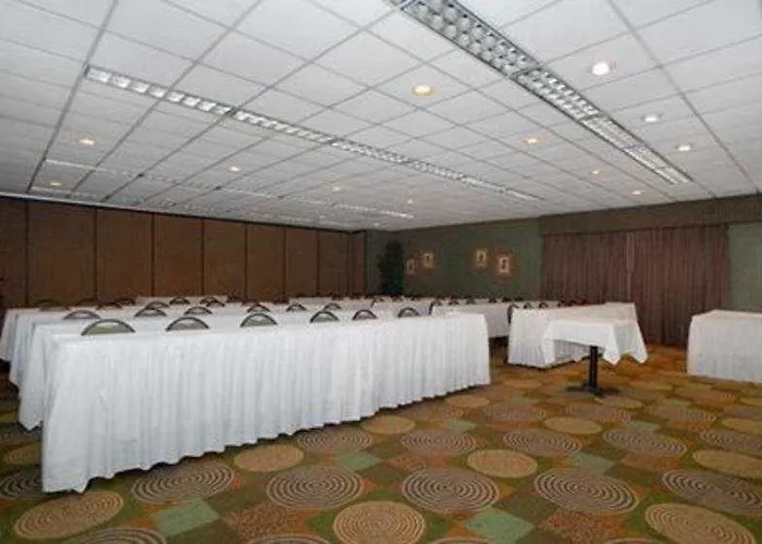 Quality & Hanes Mall Hotel Winston-Salem